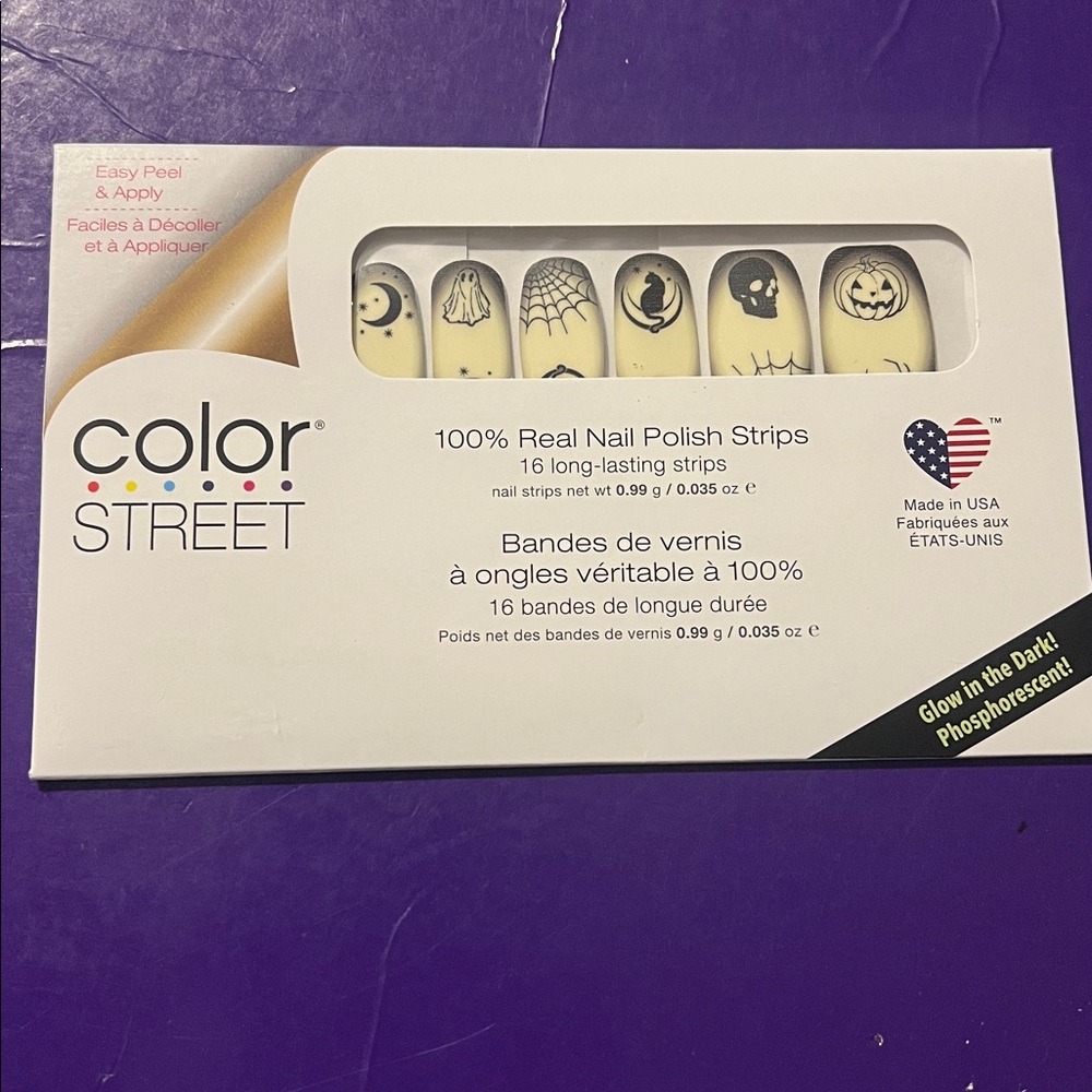 Color Street Glow-in-the-Dark Halloween Nail Strips